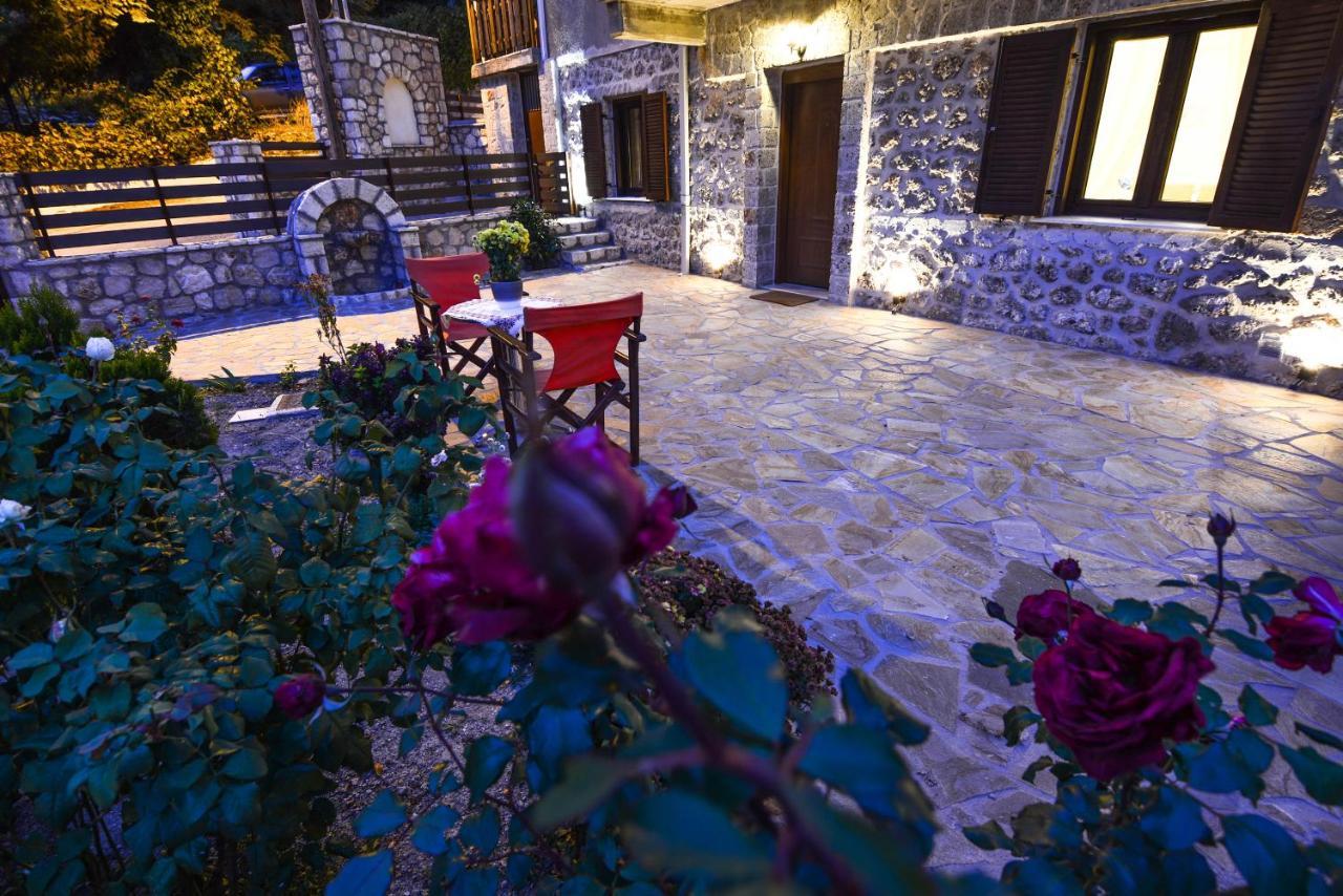Ξενώνας Στροφυλιά Kato Sinikia Trikalon Exteriér fotografie